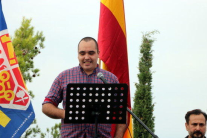 Imagen del militante de ultraderecha de la organización 'Democracia Nacional' Juan de Haro en una intervención en un acto celebrado el 12 de Octubre del 2017.