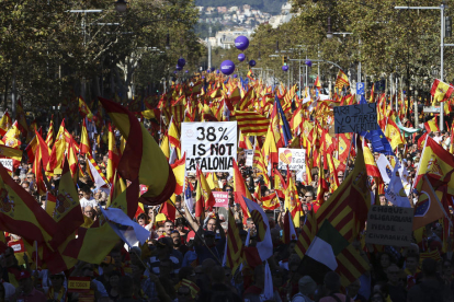 Els carrers de Barcelona s'han omplert de manifestants.