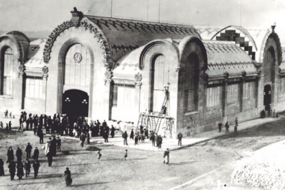 Imatge del Mercat Central de Tarragona l'any 1915, una de les obres emblemàtiques de Pujol de Barberà.