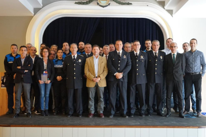 Imatge de les autoritats portuàries durant la celebració del Dia de la Policia Portuària.