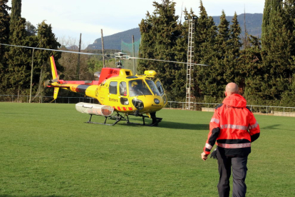 L'helicòpter que ha participat en les operacions de rescat de la dona desapareguda a Montagut i Oix.