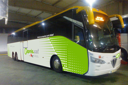 La red de buses expreso.cat está implementada por el Departamento de Territorio y Sostenibilidad.