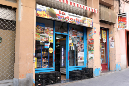 El Supermercado Latino la Pastorita se encuentra en la calle Soler y está especializado en productos de origen latinoamericano.