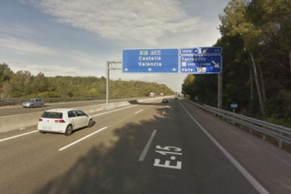 El accidente ha tenido lugar en la AP-7 a la altura de Tarragona.