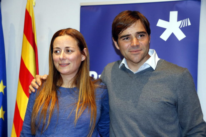 Imagen de archivo del portavoz del PDeCAT en el Ayuntamiento de Tarragona, Dídac Nadal, acompañado de la concejala Cristina Guzmán.