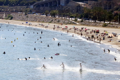 Imagen de archivo de la playa del Miracle de Tarragona.