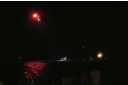 L'exercici de Salvament Marítim va consistir en un rescat en helicòpter d'un passatger d'una llanxa.