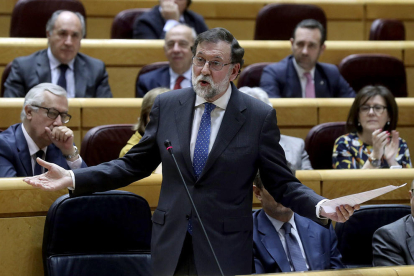 El presidente del Gobierno español Mariano Rajoy durante la sesión de control en el Senado.
