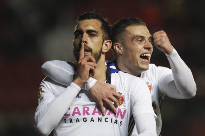 Borja Iglesias va enviar a callar a l'afició del Nàstic després de marcar el 0-2 al Nou Estadi.