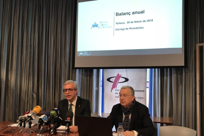 Josep Fèlix Ballesteros i Xavier Pujol, ahir, durant la presentació del balanç del 2017.