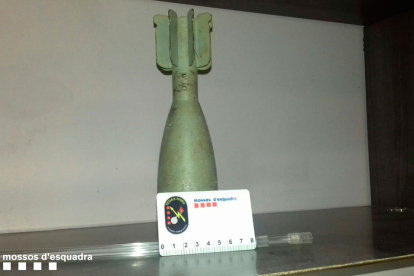 Imatge del projectil que han retirat el TEDAX a Salou.
