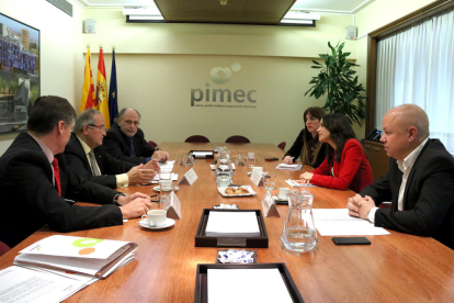 La líder de Cs a Catalunya, Inés Arrimadas, i els diputats Laura Vílchez i Joan García s'han reunit amb el president de PIMEC, Josep González.