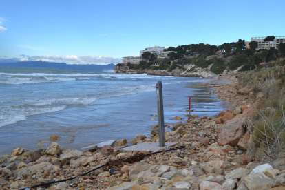 En el mes de marzo, la playa Larga prácticamente no tenía arena.