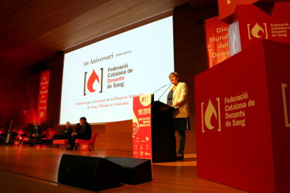 La consellera de Salud, Alba Vergés, en el acto de homenaje de los donantes de sangre a Reus.