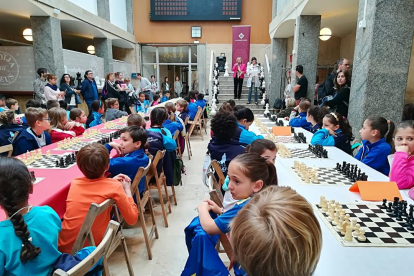 Imatge de la 4a Trobada d'escoles del projecte 'Escacs a l'Escola'.