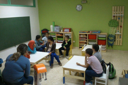 Imagen de archivo de una de las aulas donde los niños del barrio recibían, hasta junio, formación extraescolar.