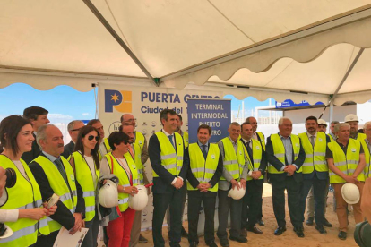 El presidente del Port de Tarragona, Josep Andreu, ha visitado los terrenos donde se construirá el puerto seco en Guadalajara.