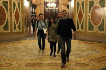 Els quatre diputats de la CUP als passadissos del Parlament, el 29 de gener de 2018.