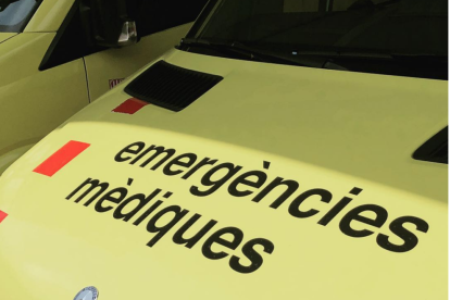 Una ambulancia del SEM ha trasladado al herido al Hospital Sant Joan de Reus.