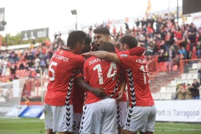 José Naranjo, ara a les files canàries, celebra un gol que va servir per derrotar al Tenerife el 31 de gener del 2016.