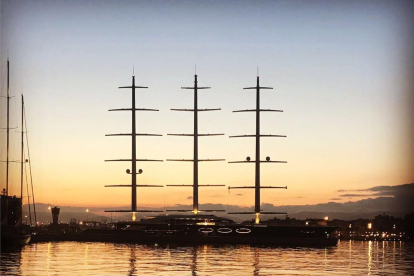 El misteriós veler Black Pearl està a Tarragona