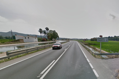 L'accident s'ha produït a les cinc de la matinada a la C-12 a Tortosa.