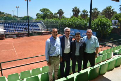 El alcalde de Tarragona, Josep Fèlix Ballesteros, ha visitado el Club Tennis Tarragona.