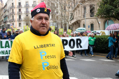 Un participante en una manifestación de defensa de la escuela catalana, este marzo.