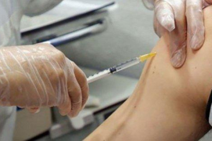 La vacunació específica es proposa per un grup de risc com el dels homosexuals.
