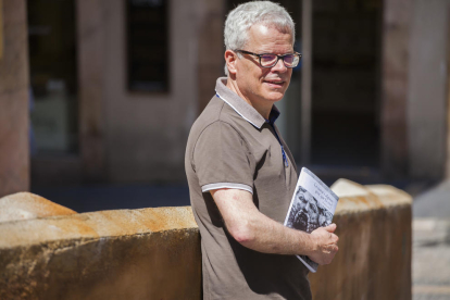 L'escriptor tarragoní Joan Cavallé ha tret nou llibre.
