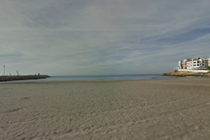 Imagen de la Playa Pallisseta, también conocida como Caleta del Roc de Sant Gaietà.