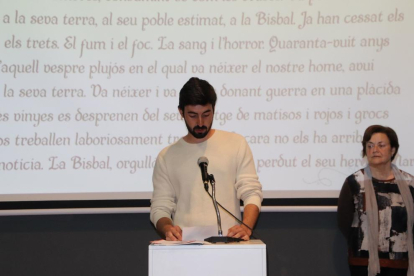 Marc Casellas, guanyador del Accèssit Premi Especial ADB amb 'Pau Mañé: terra i sang. Una història de la Bisbal'.
