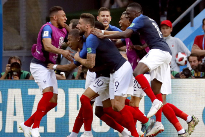 Los franceses celebran un gol