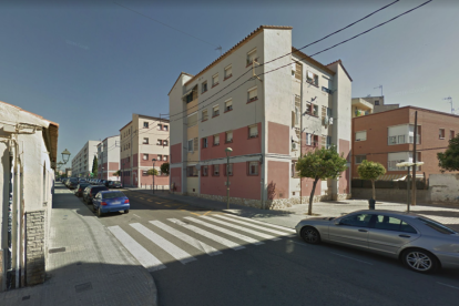 El robo se produjo en una vivienda de la calle Tortosa.