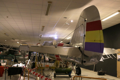 El Túpolev SB-2 en reconstrucció al taller de l'Associació del Camp d'Aviació de la Sénia.