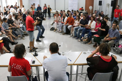 La reunión se desarrolló ayer en Terrassa, donde asistieron representantes de 49 ayuntamientos catalanes.