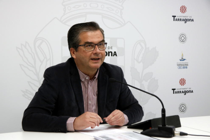 José Luis Martín, concejal del PP en el gobierno municipal y Rubén Viñuales, portavoz de Ciutadans.