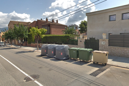 Imatge d'uns contenidors a Montblanc.