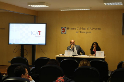 Imatge de la sessió informativa de l'ICAT sobre