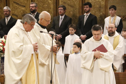 Pla tres quarts del Pare abat, Josep Maria Soler, durant l'homilia d'aquest diumenge.