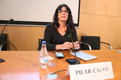 La portavoz de los presos en huelga de hambre, Pilar Calvo, en el Col·legi de Periodistes.