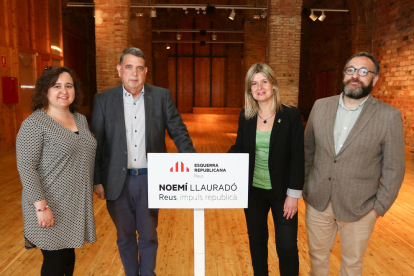 Montserrat Flores, Carles Parts, Noemí Llauradó y Daniel Recasens en un acto de campaña.