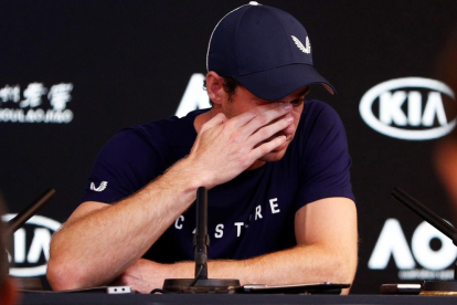 Andy Murray anuncia entre llàgrimes que es retirarà en la roda de premsa prèvia a l'Obert d'Austràlia.