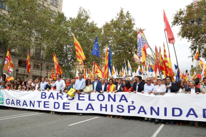 Cabecera de la manifestación de Barcelona para conmemorar el 12-O.
