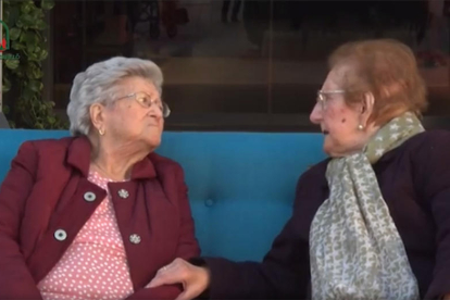 Las dos tarraconenses centenarias protagonistas del anuncio del carillón.