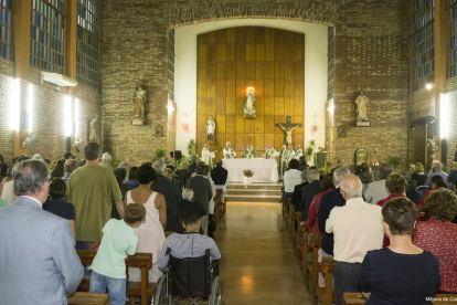 Misa oficiada por el Arzobispo, el domingo pasado, de acción de gracias por la tarea realizada por la congregación en la parroquia de Immaculada Concepció.