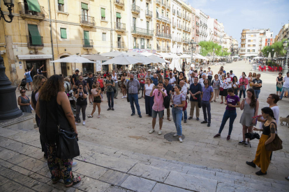 Fridas va convocar la concentració a la plaça de la Font per denunciar un sistema judicial «patriarcal».