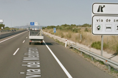 El accidente se ha producido en el kilómetro 1.149 en dirección Tarragona.