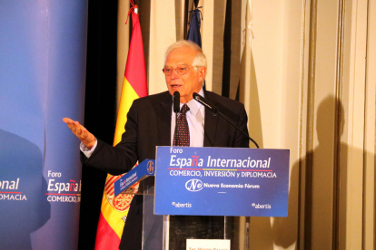 El ministre d'Exteriors, Josep Borrell, en un esmorzar informatiu a Madrid.