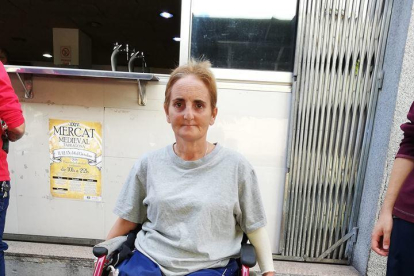 Pilar Moita, en una cadira de rodes, en una imatge recent.